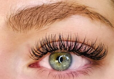 How To Have Justifying And Voluptuous Beautiful Eyelashes?