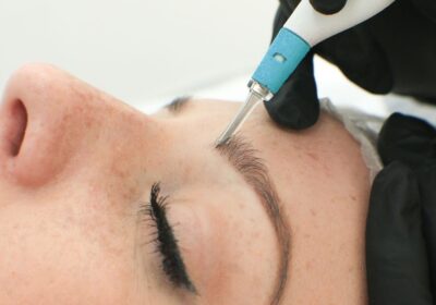 Sharpen Your Skills: A Detailed Review of the Best Microblading Classes